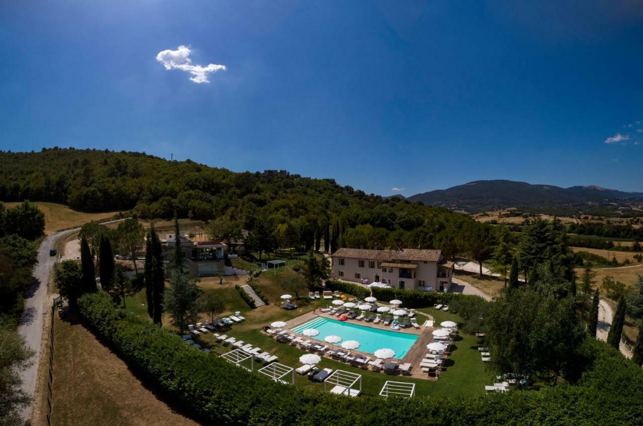Aparthotel Fontepino Spoleto Exterior foto